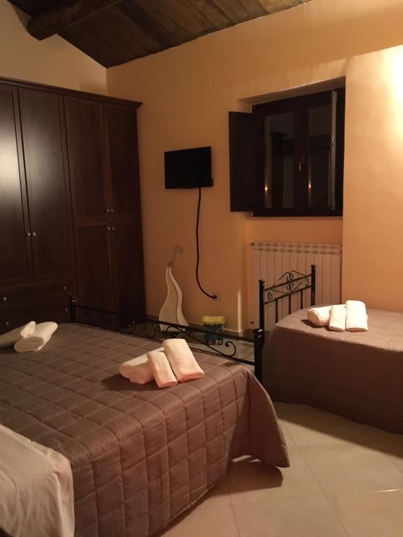 La Chiazzolla Hotel Campoli del Monte Taburno Luaran gambar