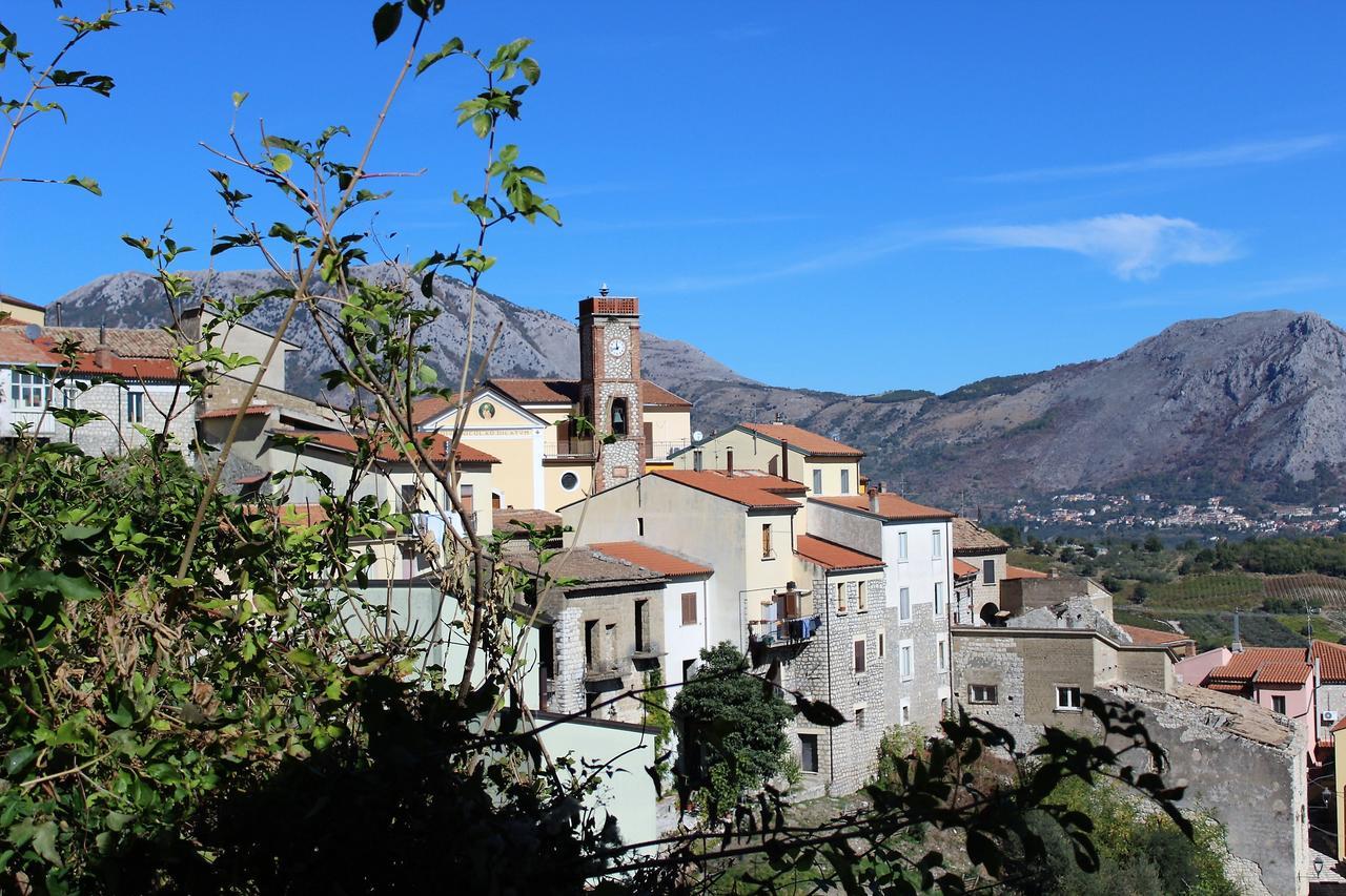 La Chiazzolla Hotel Campoli del Monte Taburno Luaran gambar